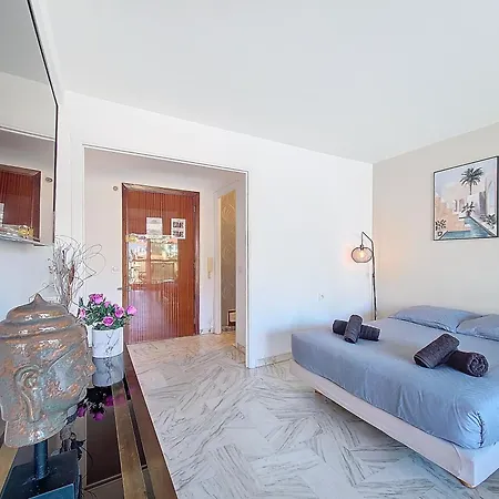 Cocon 2pers Proche Croisette, Martinez, Clim * Cannes